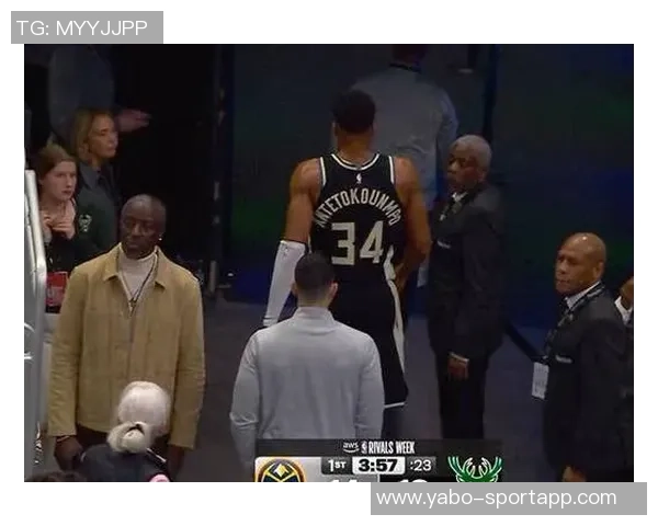 字母哥表现出色却难掩球队疲态14投9中贡献22分8篮板3助攻1盖帽