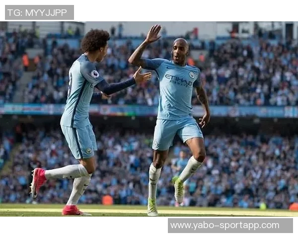 德尔夫怀念曼城队友称B席为队宠D席是最强搭档